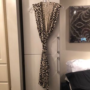 Diane Von Furstenberg sleeveless wrap dress